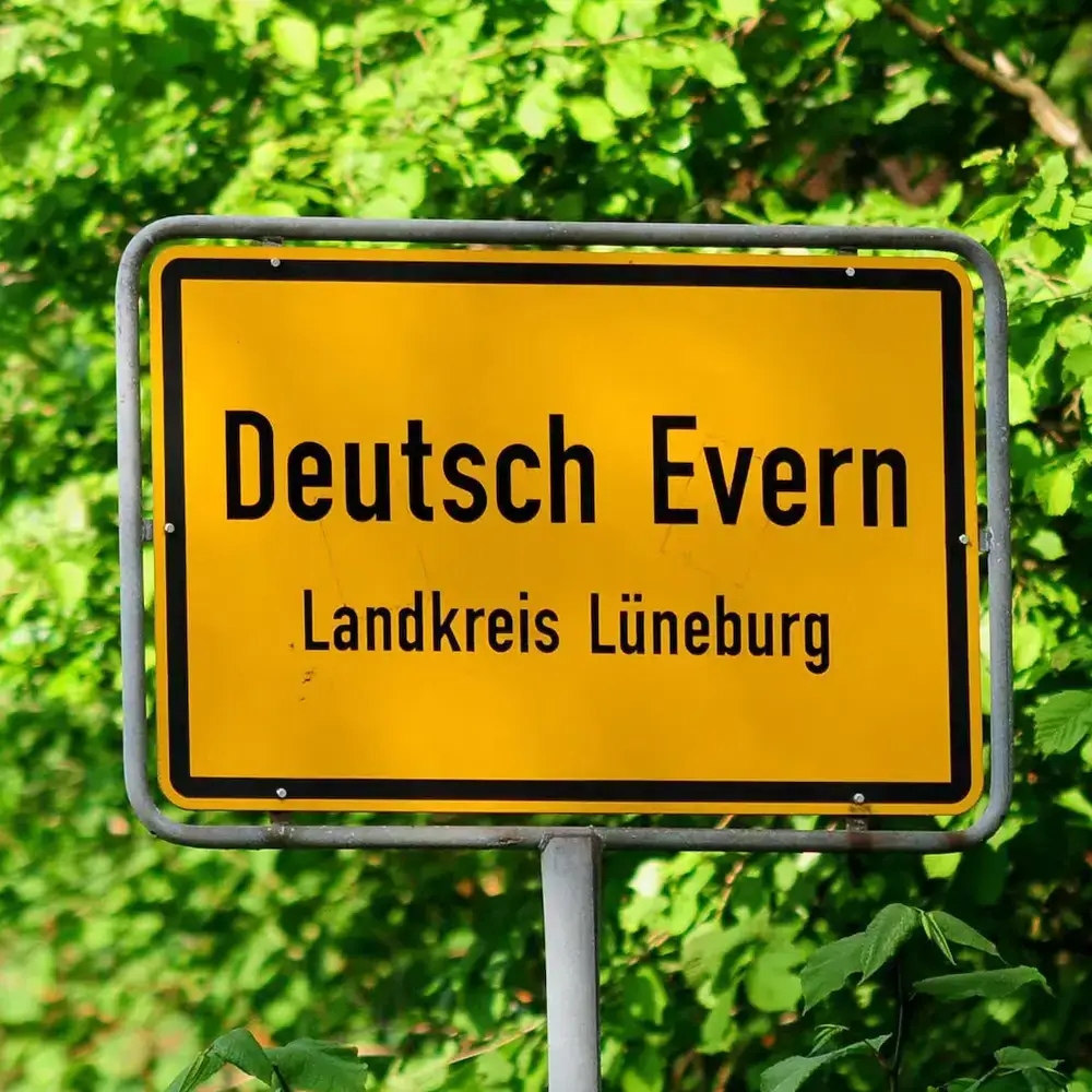Ortsschild Deutsch Evern – Standort von Ilmenau Haustechnik